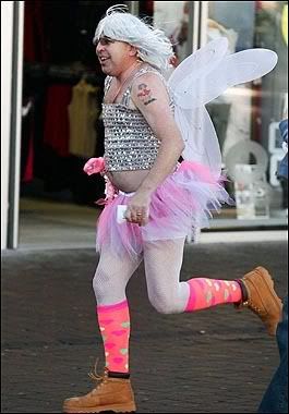 http://i47.photobucket.com/albums/f157/zellbee/comments/hairyfairy.jpg