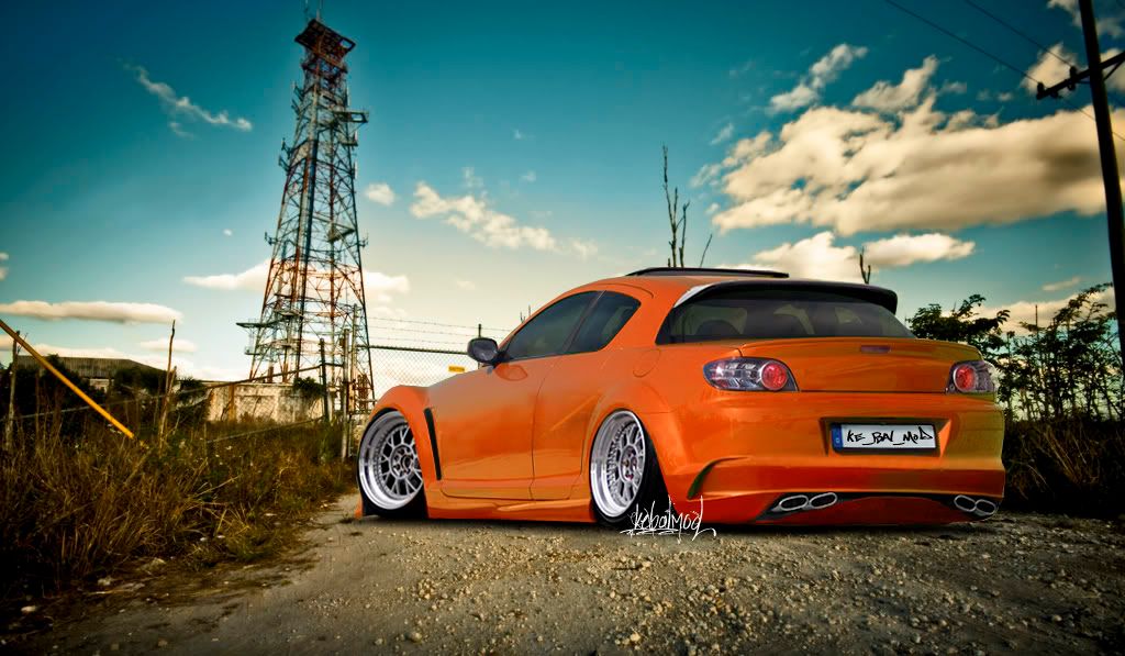 Mazda-RX-8_2003_1024x768_wallpaper_.jpg