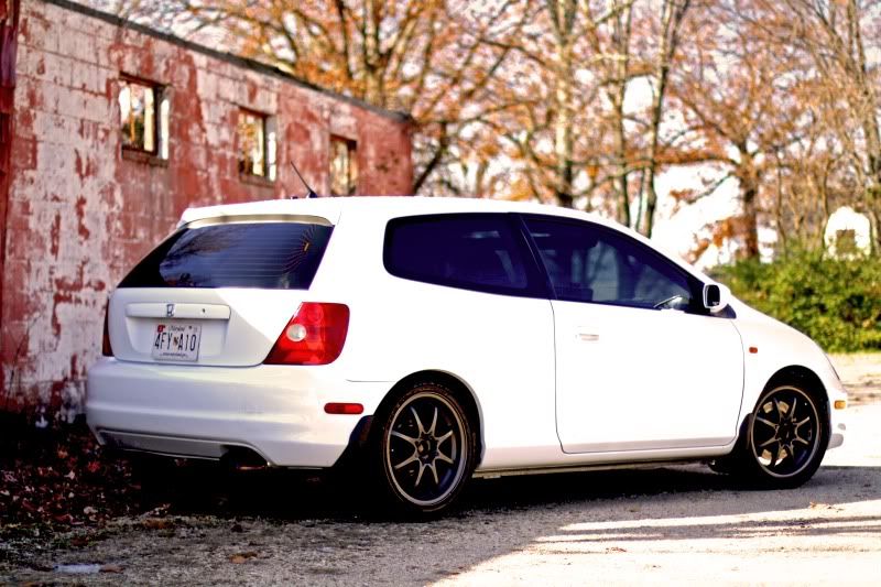 IMAGE: http://i47.photobucket.com/albums/f161/tamadrummer1120/Photography/IMG_2904copy.jpg