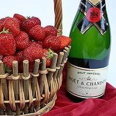 Strawberries_Champagne_md.jpg