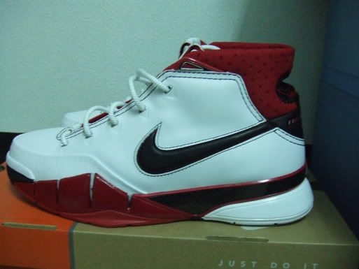 台灣 ZOOM KOBE 1入手