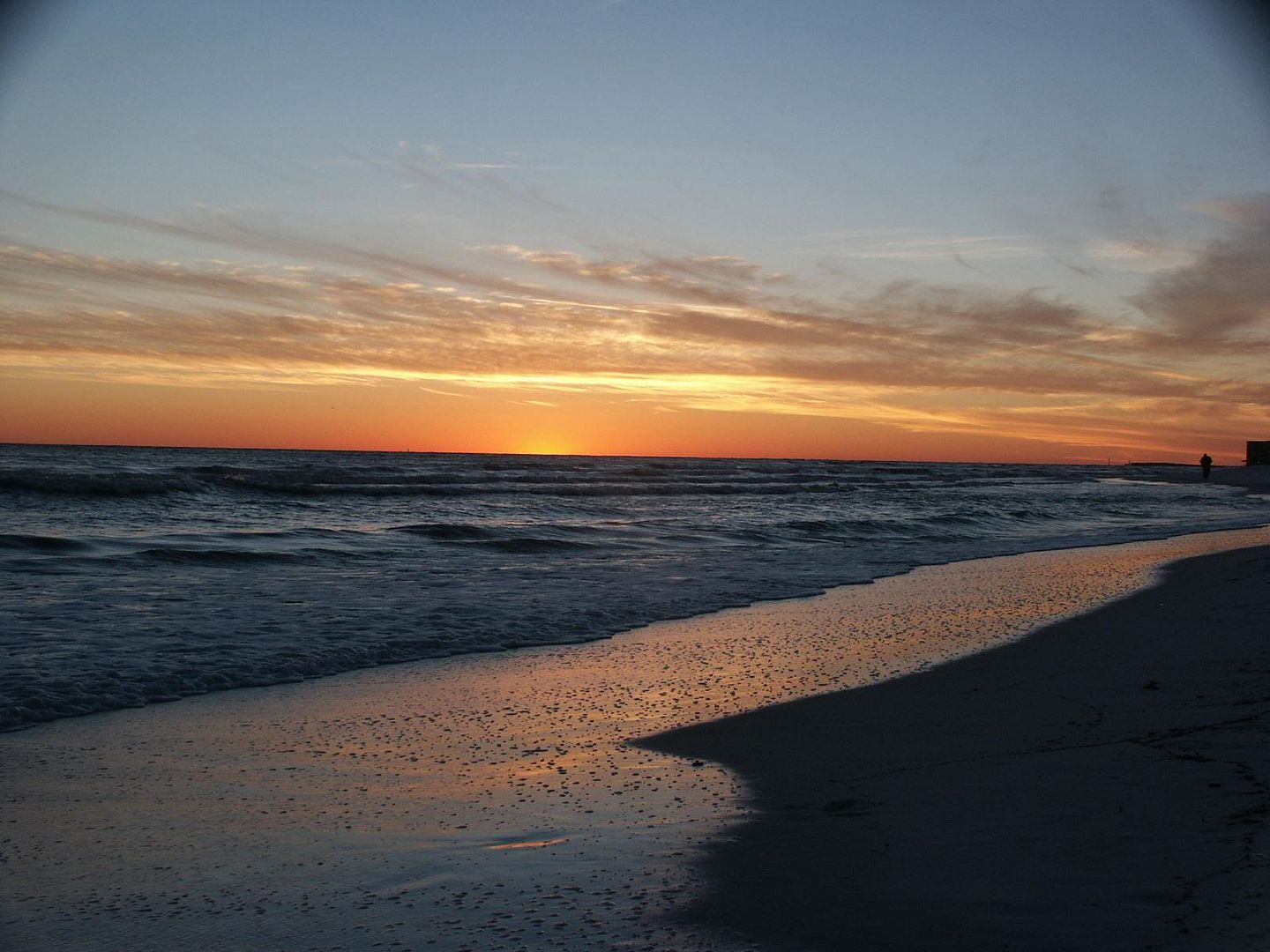 [Image: 01-14-06Sunsettheemeraldcoast.jpg]