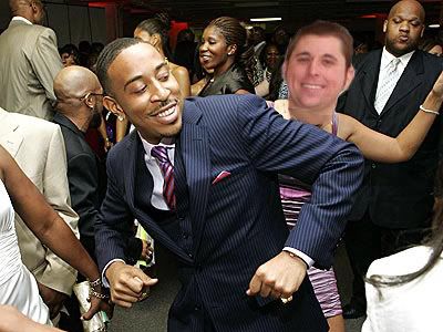 [Image: ludacris_gets_the_clapp.jpg]