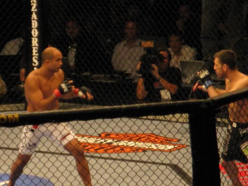 UFC_054R.jpg