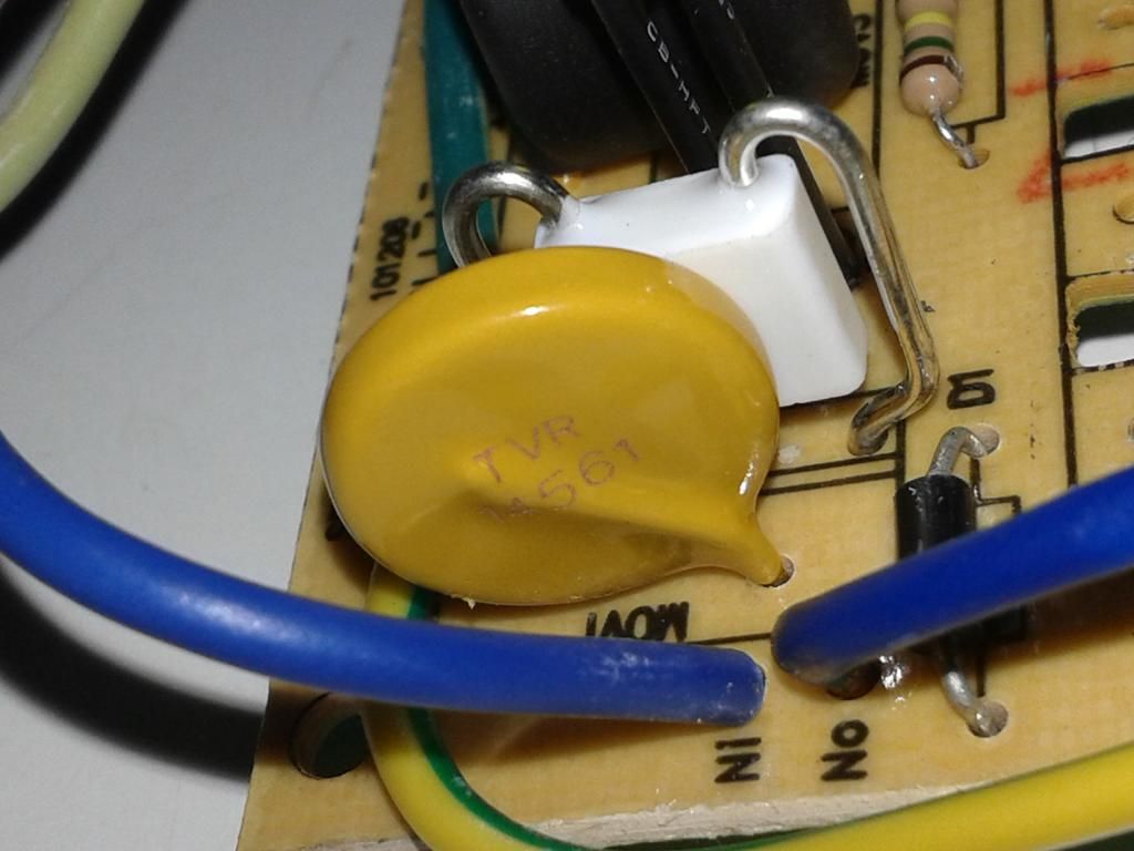 Varistor%20TVR%2014561_zpsc1gwlilh.jpg