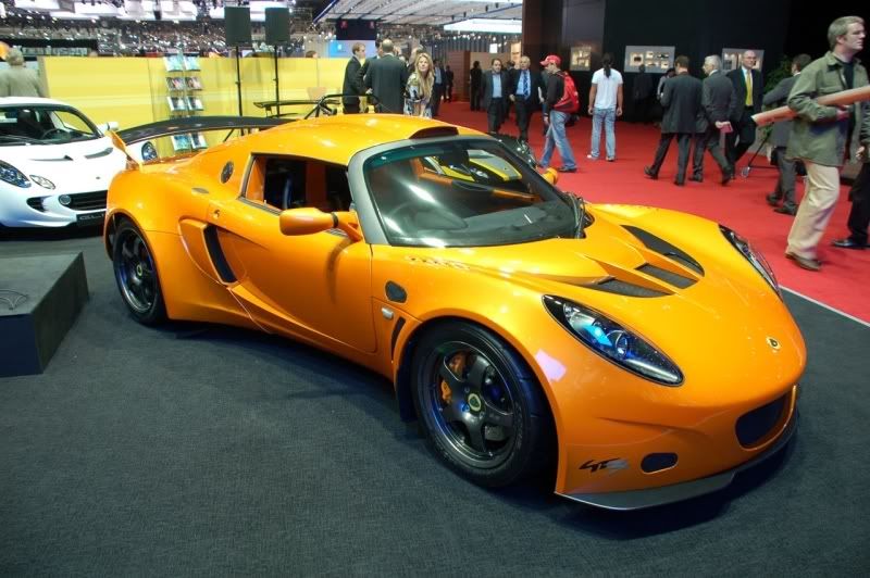 [Image: lotus_exige_gt3_live_07-800.jpg]