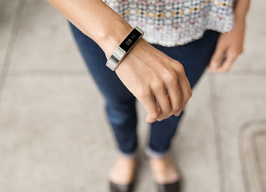 fitbit Alta Review