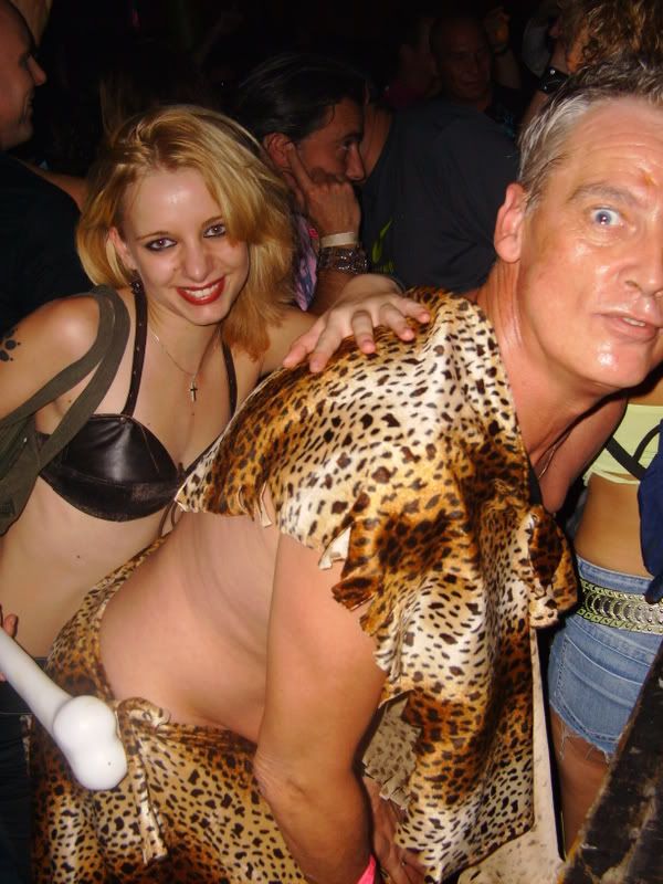 [img WIDTH=300 height=400]http://i47.photobucket.com/albums/f187/Partyspacer/HPIM1347.jpg[/img]