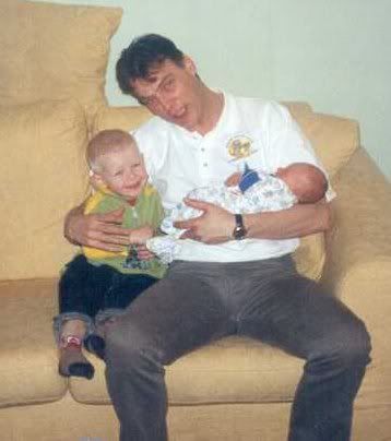 [img width=358 height=404]http://i47.photobucket.com/albums/f187/Partyspacer/sjoerdkids.jpg[/img]