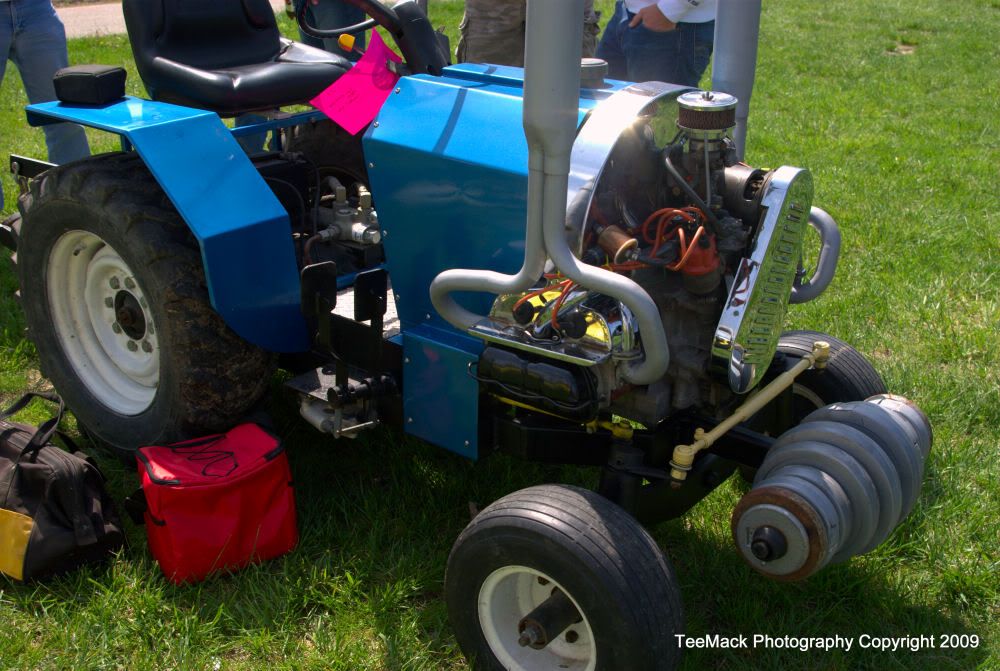 http://i47.photobucket.com/albums/f200/myran13/VWmower.jpg http://i47.photobucket.com/albums/f200/myran13/VWmower.jpg
