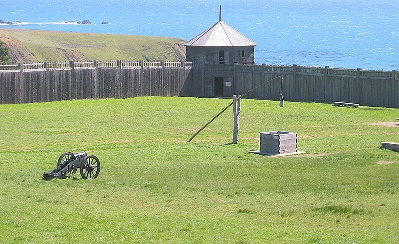 http://i47.photobucket.com/albums/f161/11aaabbb11/Fort%20Ross/fort-ross3.jpg