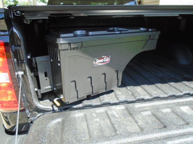 Swing out tool box - 2014 - 2019 Silverado & Sierra - GM-Trucks.com